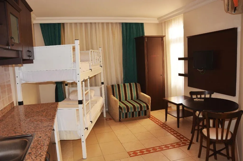 FAMILY ROOM CONNECTING ROOM Room, Kleopatra Royal Palm Hotel, Antalya