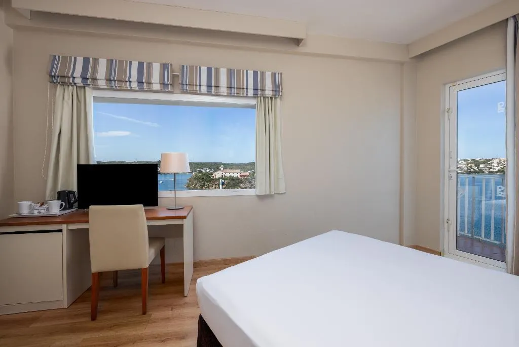 DOUBLE SEA FRONT Room, Agamenon, Menorca