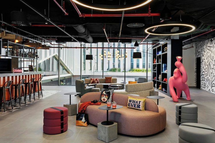 Moxy Alfragide Lisboa, Lisbon