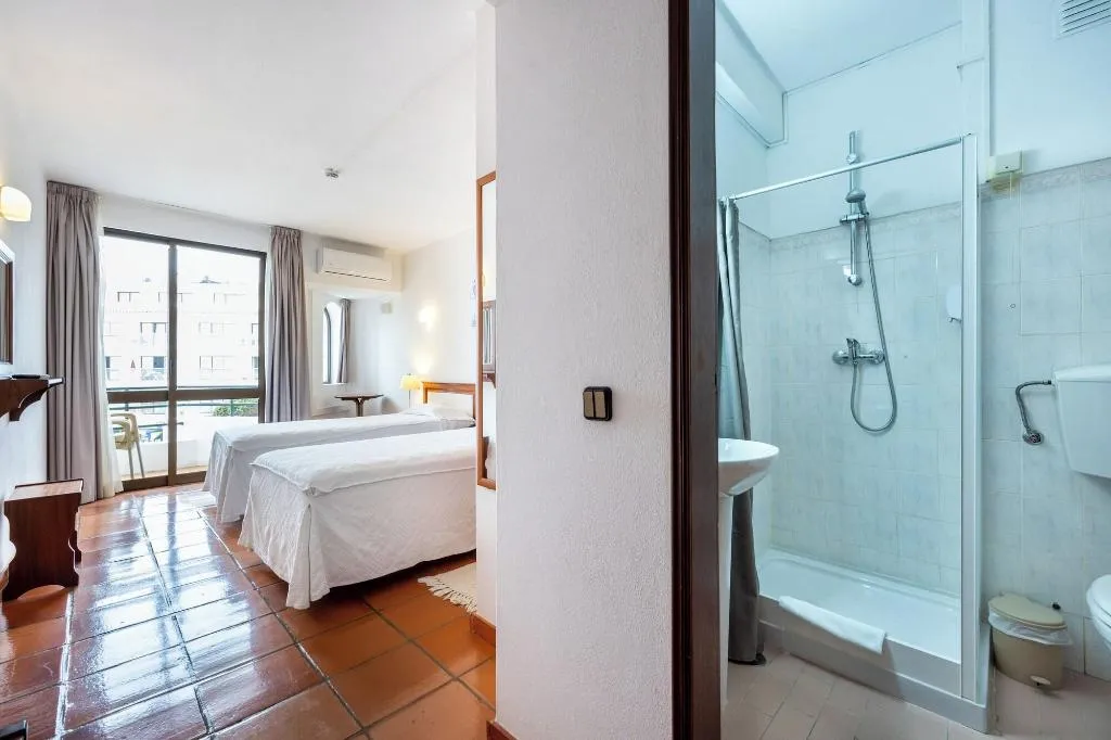 Room, Salema Beach Hotel, Algarve
