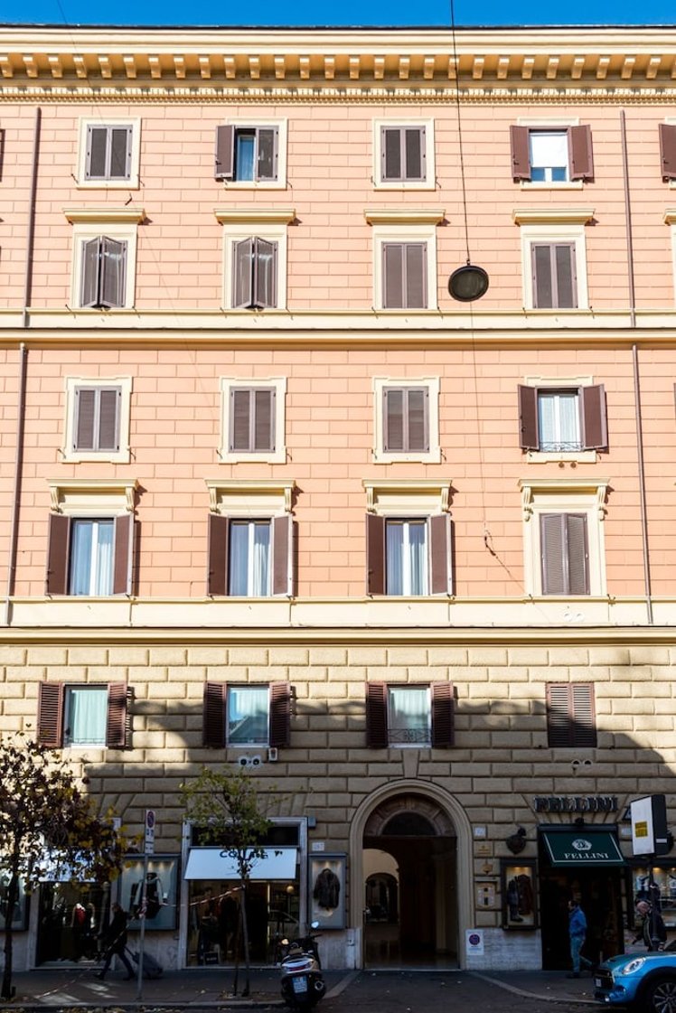 285 Vatican Lodge, Rome