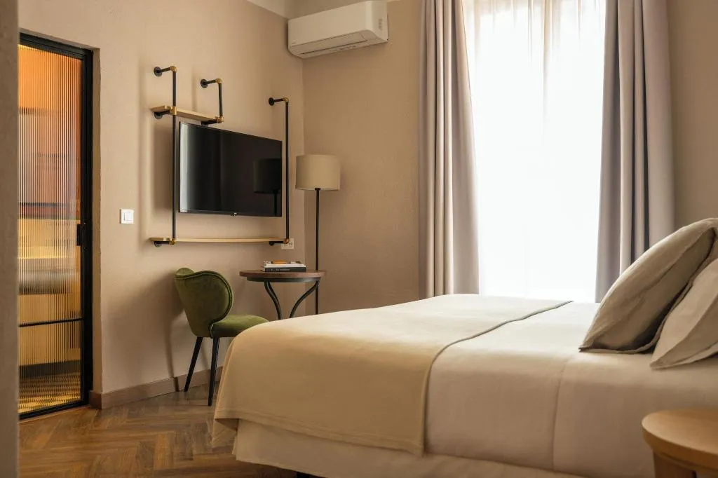 Room, Honest Sevilla, Seville