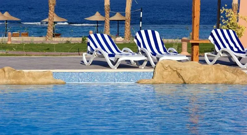 Pool, Wadi Lahmy Azur Resort, Red Sea Riviera