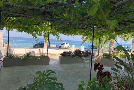Akrogiali Studios Poros, Kalamata