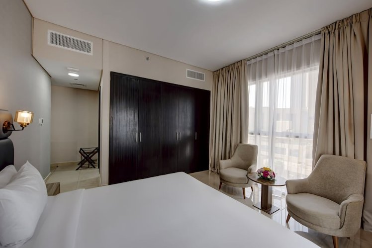 Royal Regency Suites Dubai Marina, Dubai