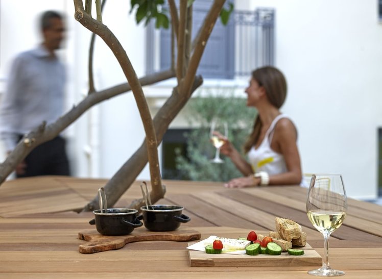 Innathens Hotel, Athens