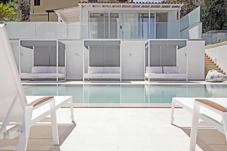 Ray Hotel, Corfu