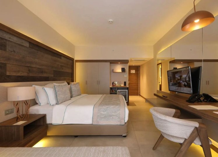 Design Plus Seya Beach, Izmir