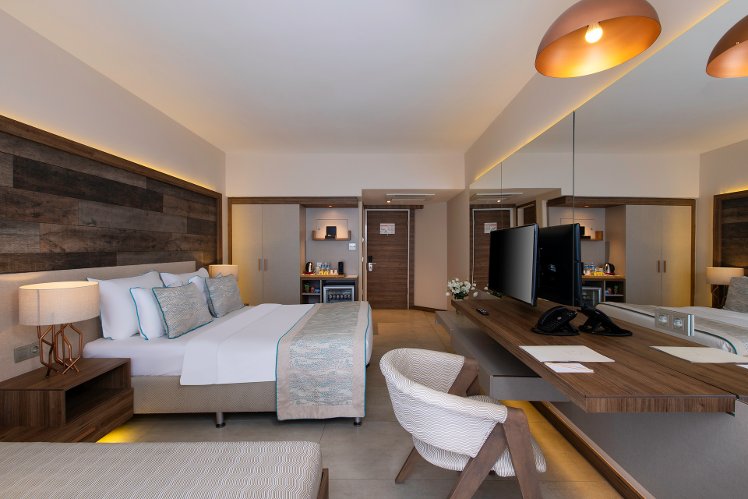 Design Plus Seya Beach, Izmir