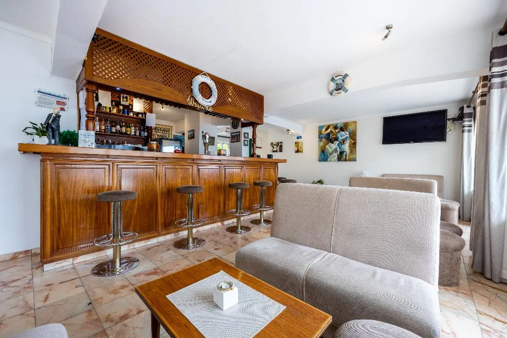 Bar, Salema Beach Hotel, Algarve