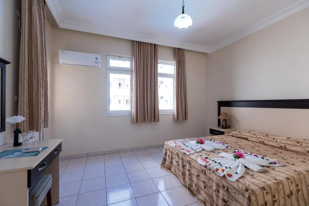FAMILY ROOM CONNECTING ROOM Room, Helios Hotel, Antalya
