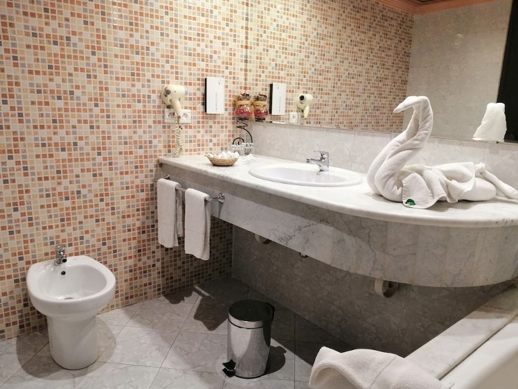 Hotel-Tghat Fes-Ex Golden Tulip, Fez