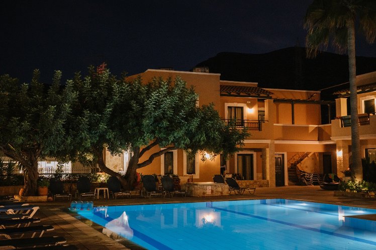 Dionysos Hotel Apartments & Studios, Crete