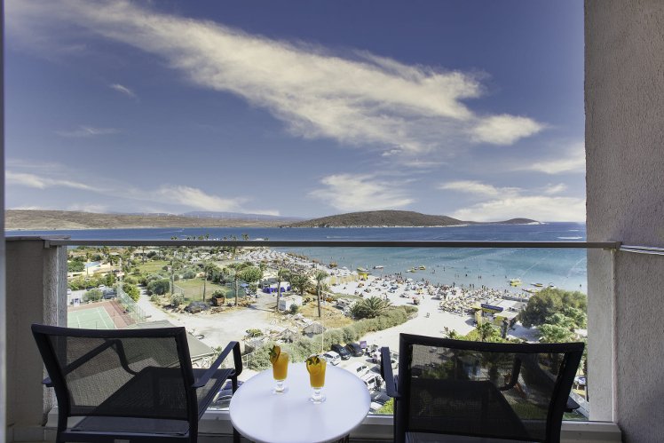 Design Plus Seya Beach, Izmir