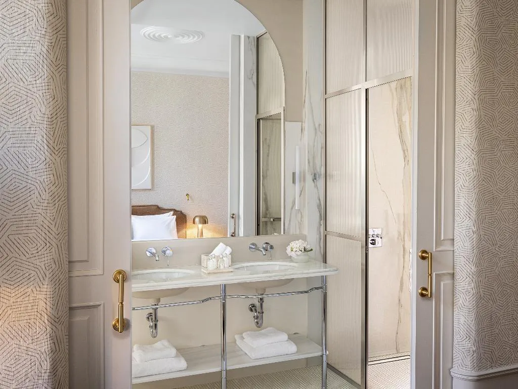 DOUBLE SUPERIOR WITH BALCONY Room, THE DOLLI at Acropolis, A Hotel to Live, Athens