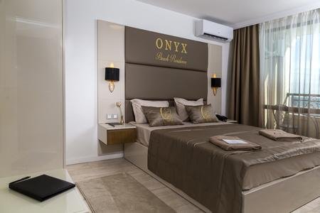 Onyx Beach Residence - Free Parking & Beach Access, Bourgas