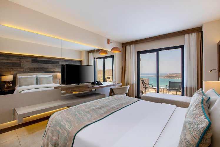 Design Plus Seya Beach, Izmir