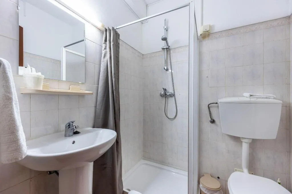 Room, Salema Beach Hotel, Algarve