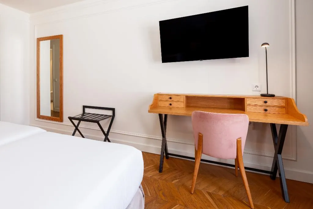 Double or Twin SUPERIOR Room, Senator Port Mahon, Menorca