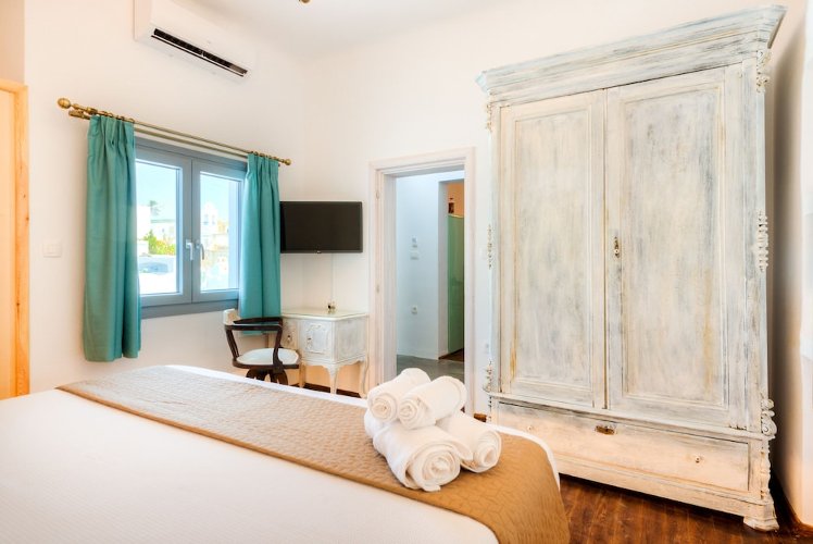 Pasithea Luxury Suites, Santorini