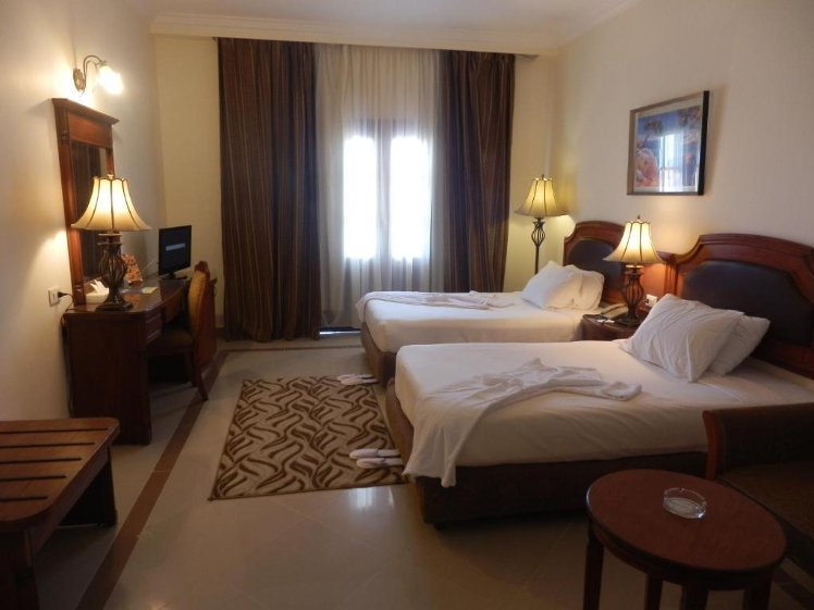 Life Resort Coral Hills, Aswan