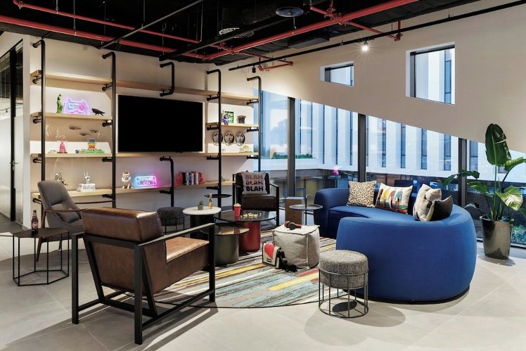 Moxy Alfragide Lisboa, Lisbon