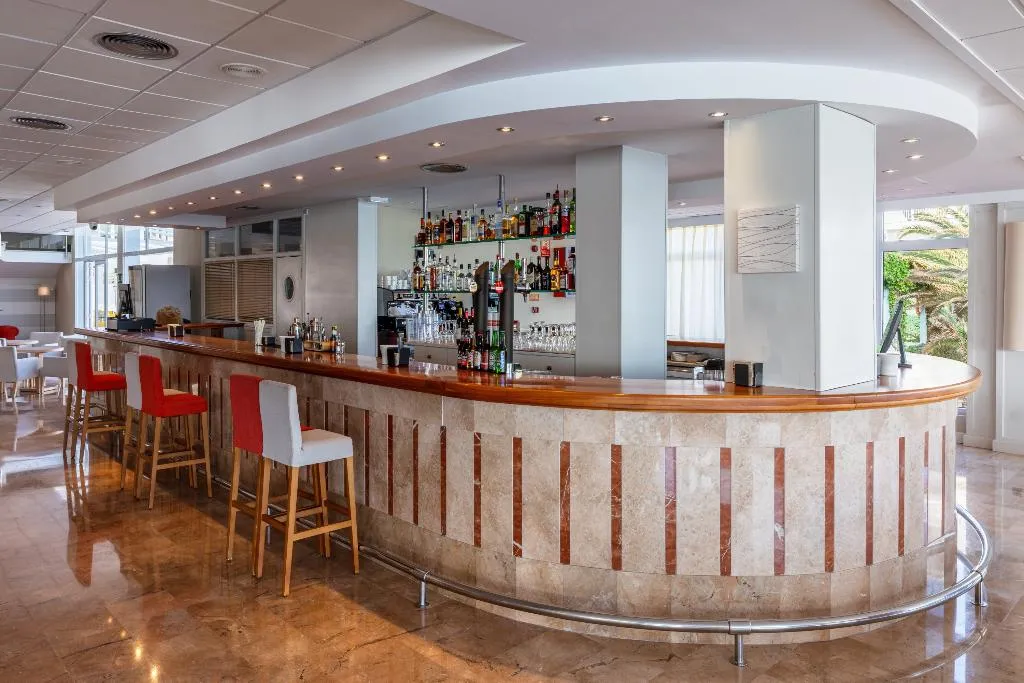 Bar, Agamenon, Menorca