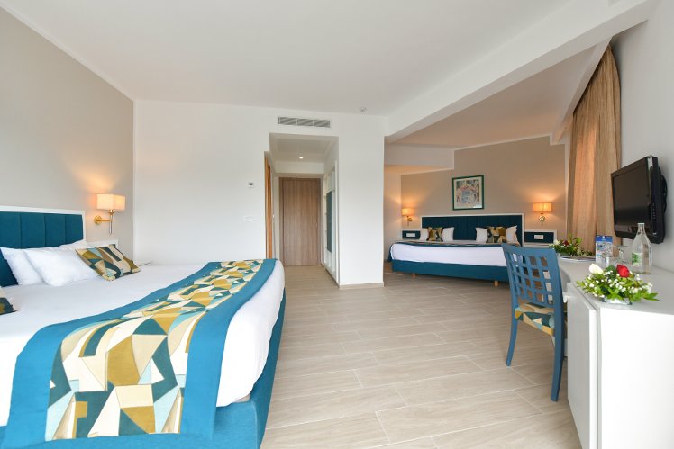Palm Inn, Tunisia