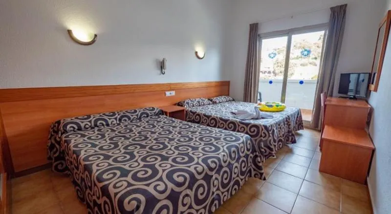 SINGLE STANDARD Room, Santa Susanna Resort, Costa Brava