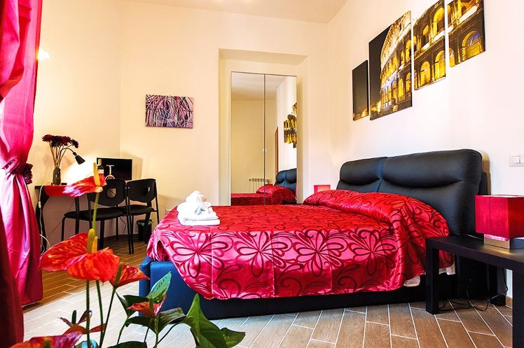 MICLAD B&B: Colosseum Guest House, Naples