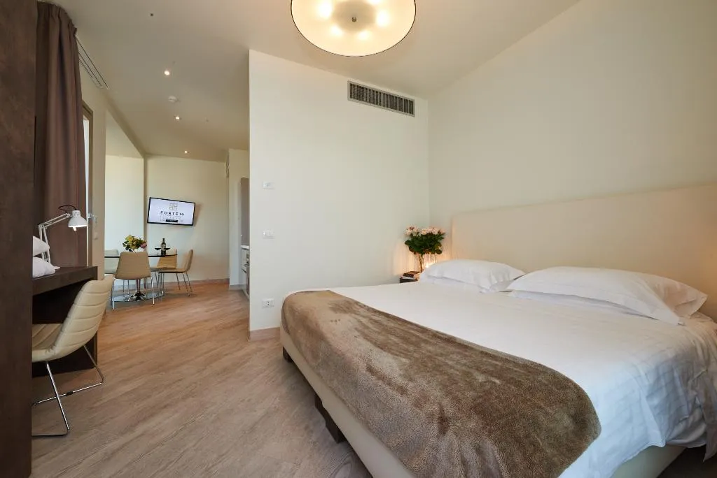 SUITE WITH TERRACE Room, Forte16 Apartments View & Spa, Florence