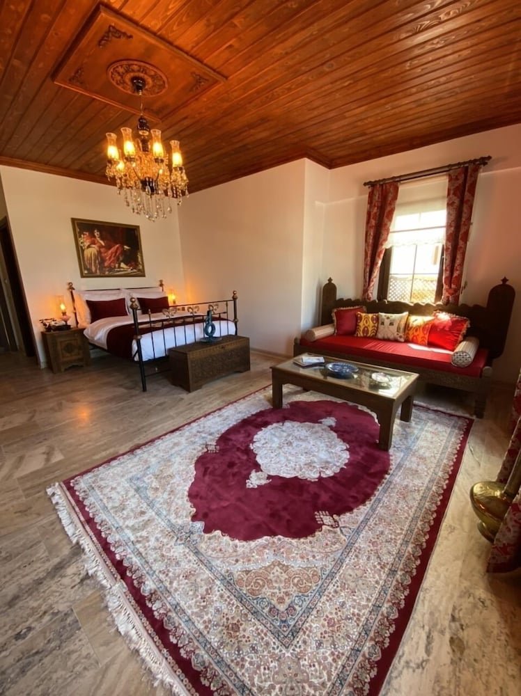 Villa Ephesus, Izmir