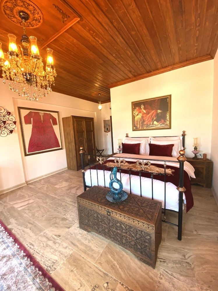 Villa Ephesus, Izmir