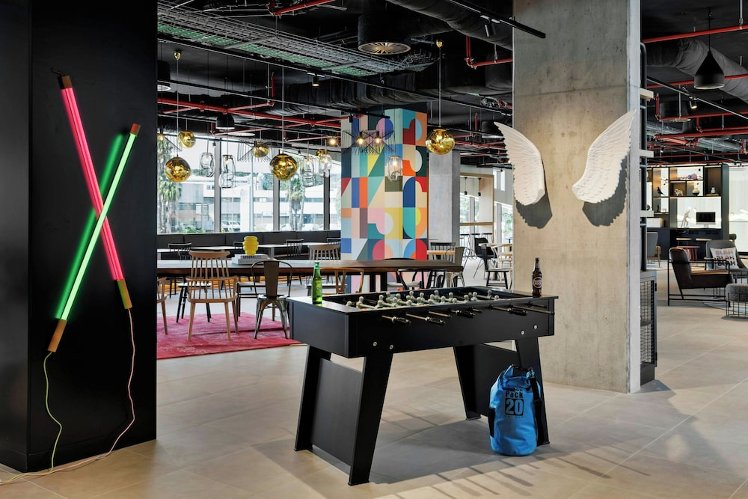 Moxy Alfragide Lisboa, Lisbon