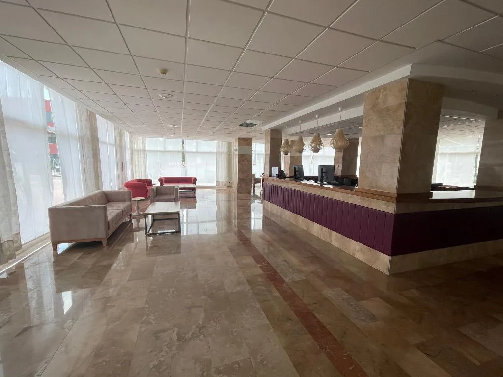 Lobby, Agamenon, Menorca
