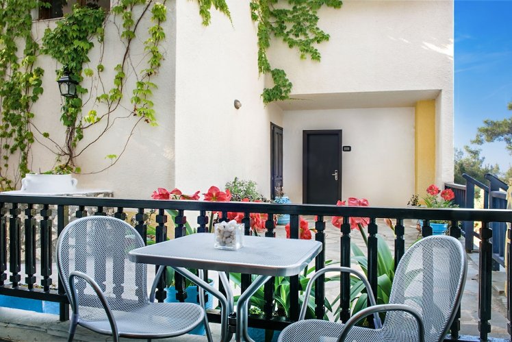 Leandros Chalkidiki, Thessaloniki