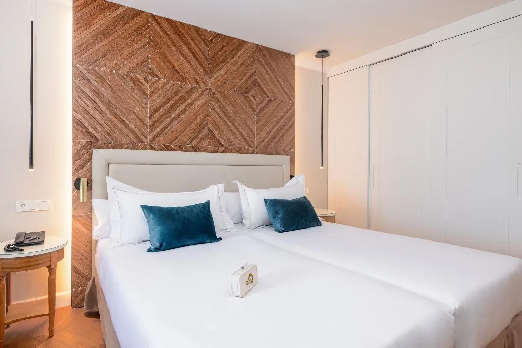 JUNIOR SUITE WITH BALCONY Room, Senator Port Mahon, Menorca