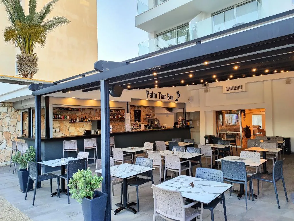 Bar, Bohemian Gardens Hotel, Cyprus