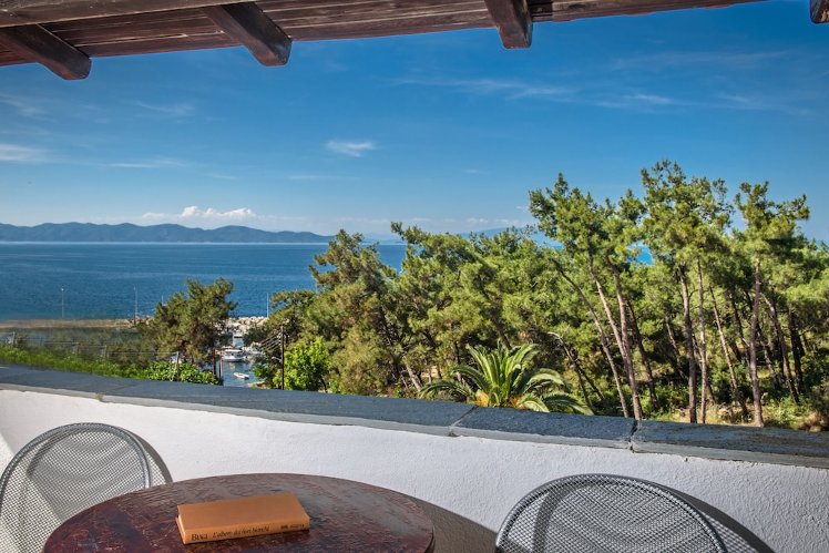 Leandros Chalkidiki, Thessaloniki