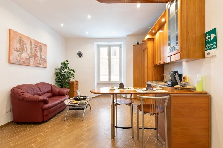 MICLAD B&B: Colosseum Guest House, Naples
