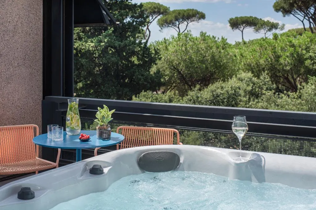 JUNIOR SUITE WITH TERRACE Room, nhow Roma Vittorio Veneto, Rome