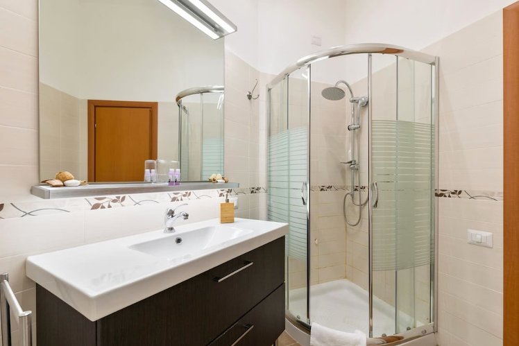 MICLAD B&B: Colosseum Guest House, Naples