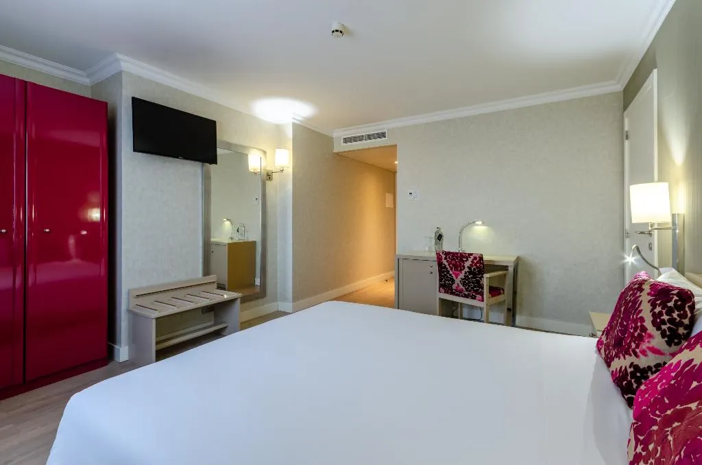 Double or Twin STANDARD Room, Olissippo Marques De Sa, Lisbon