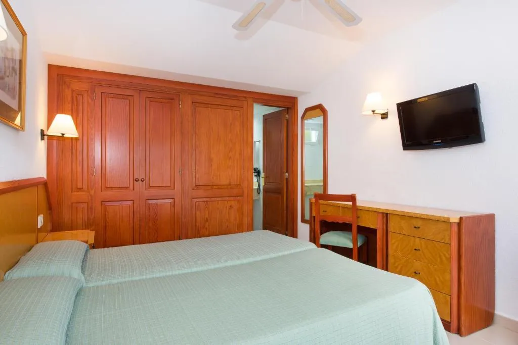 Double or Twin STANDARD Room, Hotel Cala Romantica Mallorca, Majorca
