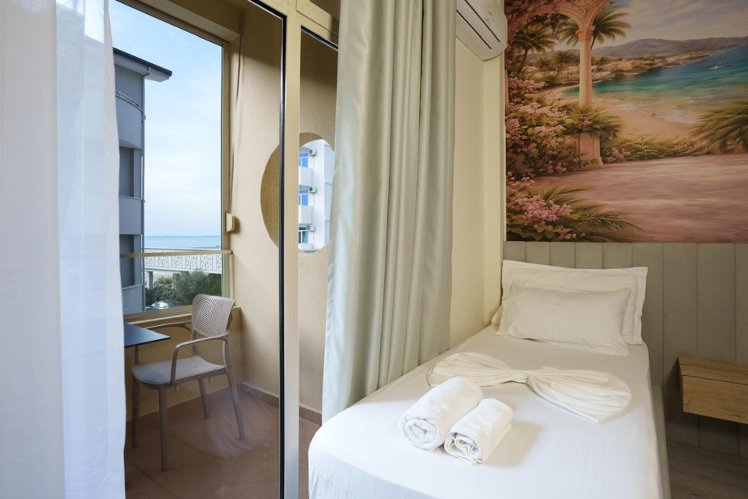 Sunset Hotel, Durres