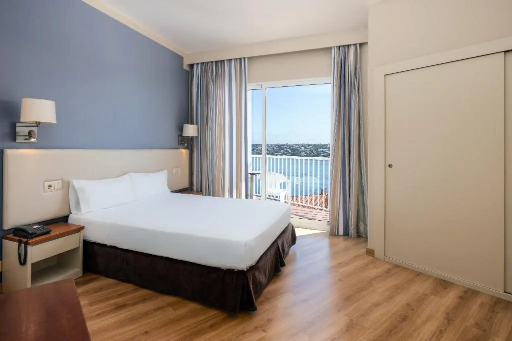 DOUBLE SINGLE USE SIDE SEA VIEW Room, Agamenon, Menorca
