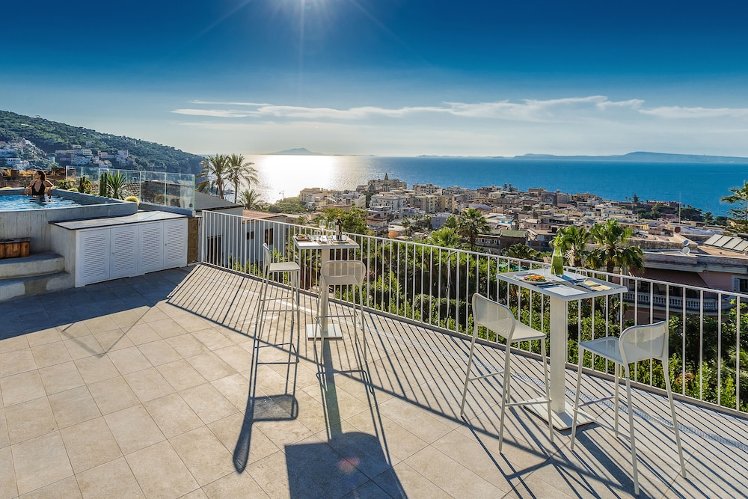 Domo 20 Hotel Rooftop, Naples