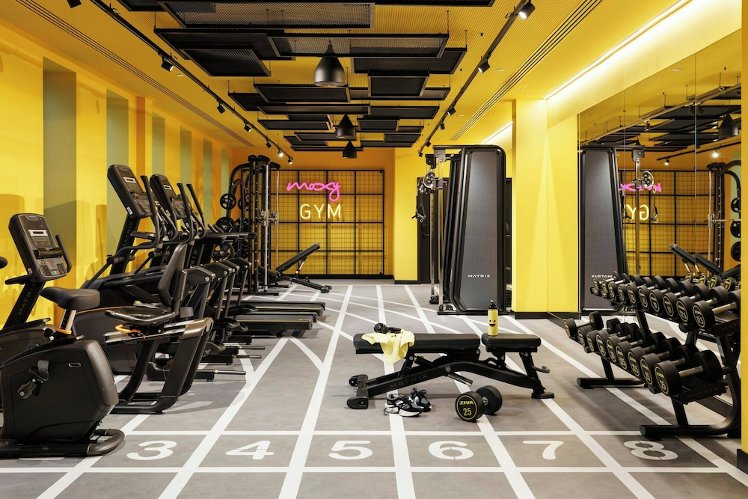Moxy Alfragide Lisboa, Lisbon