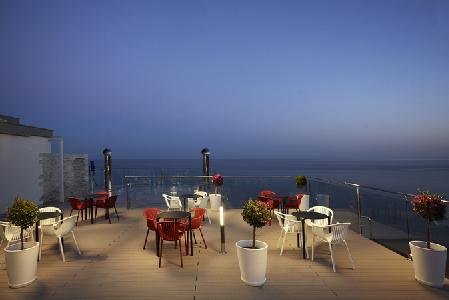 Riviera Hotel, Athens