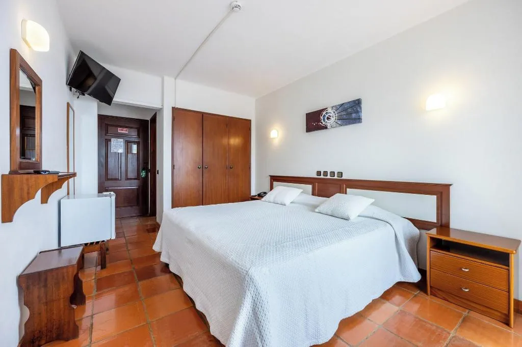 Room, Salema Beach Hotel, Algarve